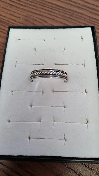 RL504 Bandring met kabeltje in het midden Maat 17