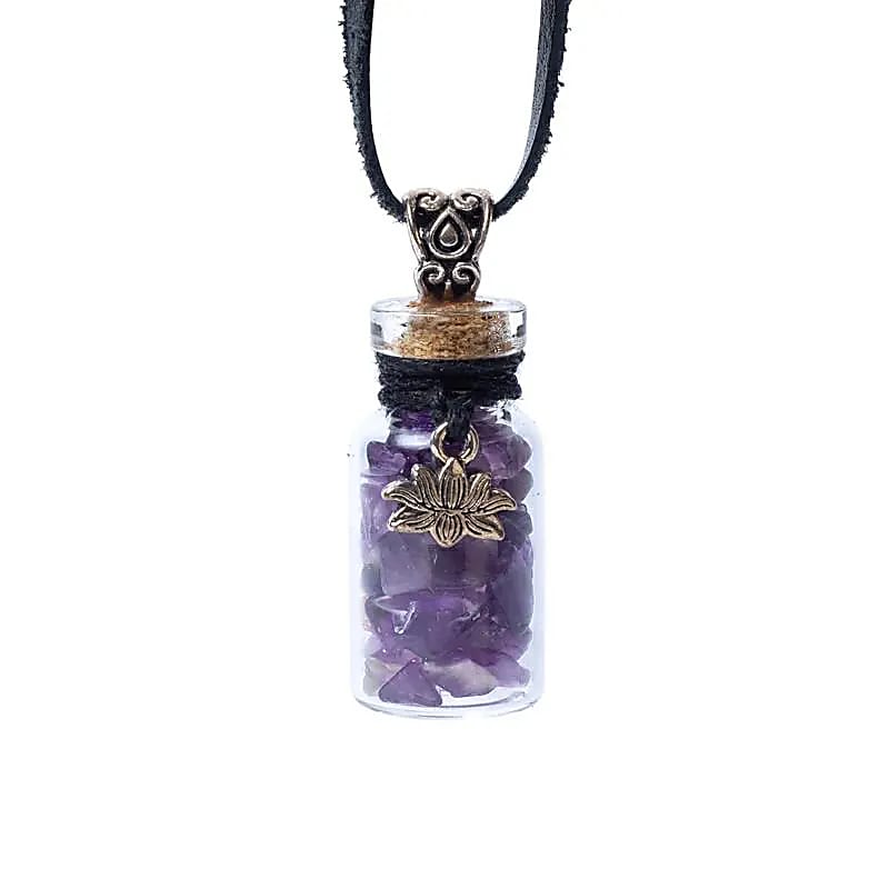 Geschenkflesje aan koord met amethist en lotus