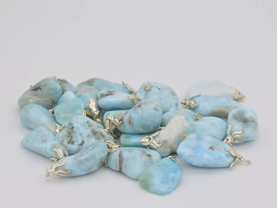 Hanger Larimar