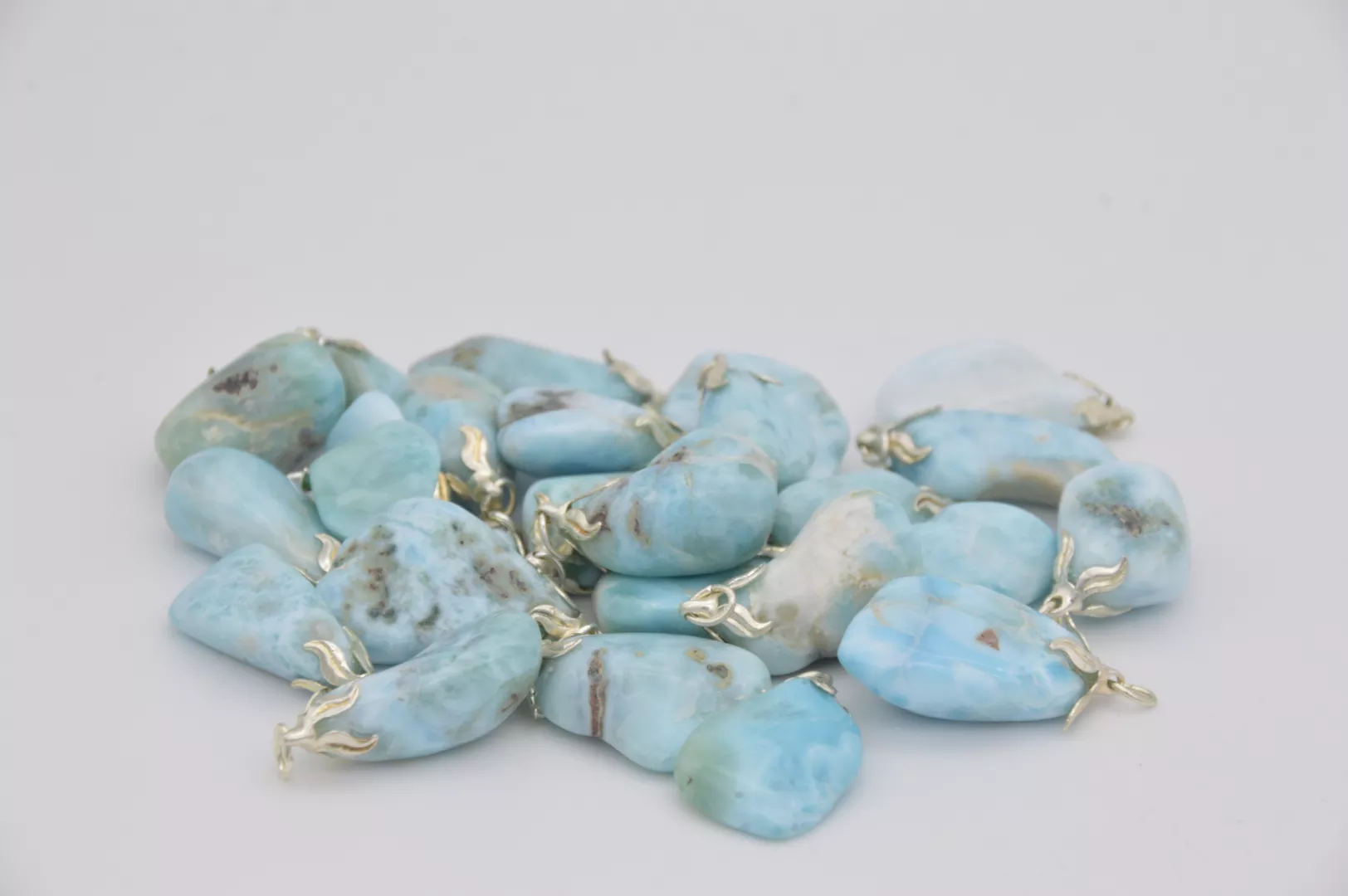 Hanger Larimar